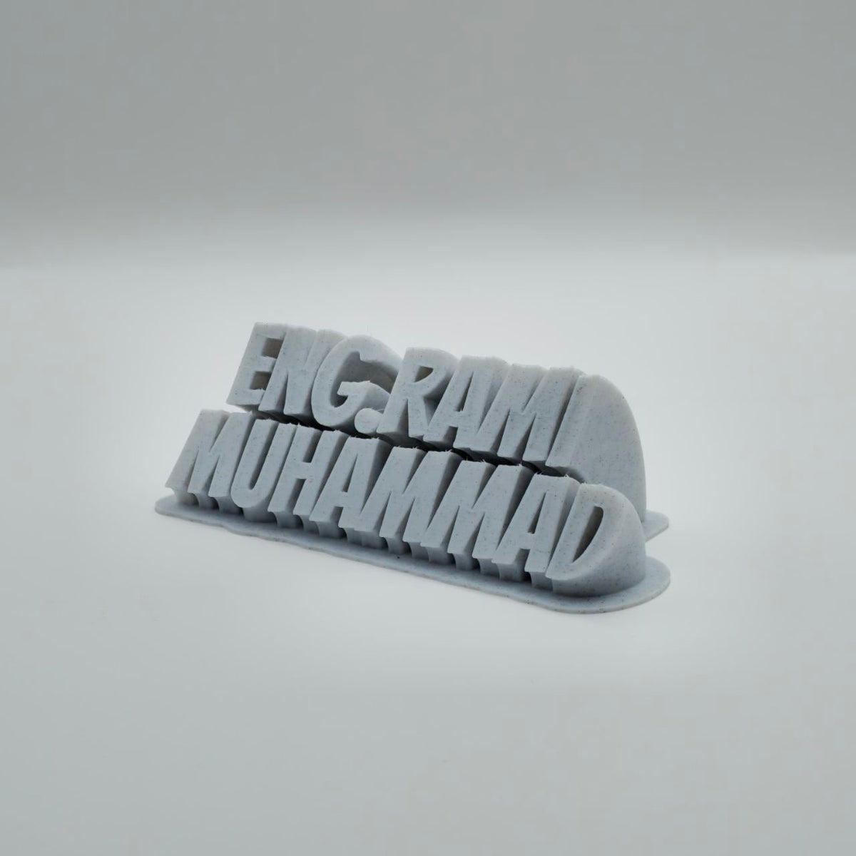 Personalized 3D Desk Nameplate: Executive Corporate Gift - Yaqut Gifts
